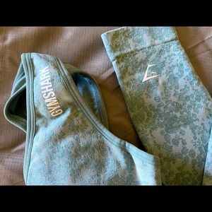 GYMSHARK ADAPT ANIMAL SEAMLESS LEGGINGS + SPORTS BRA